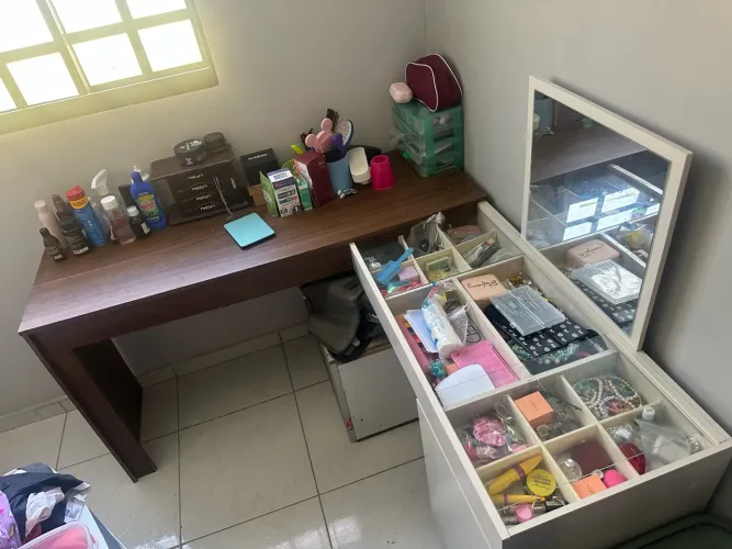 Penteadeira em L