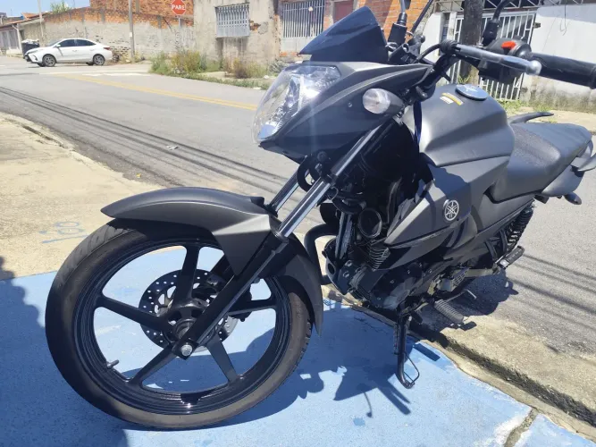 Fazer 150 preta fosca