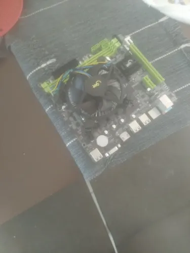 Placa mãe, processador i5 2400, memória 4gb e cooler