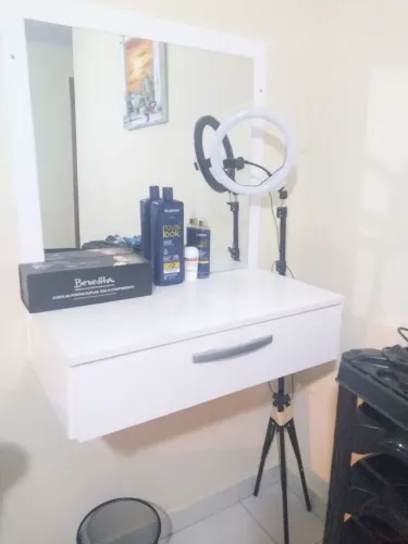Vendo móveis  para salão  de beleza ou estética 