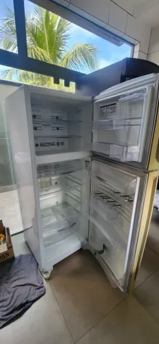 vendo geladeira GE 300L