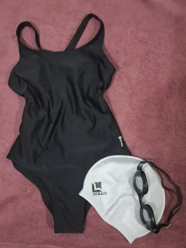 KIT NATAÇÃO ADULTO FEMININO COMPLETO ?