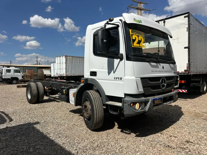 Mercedes Benz 1719 ano:2022 no chassis