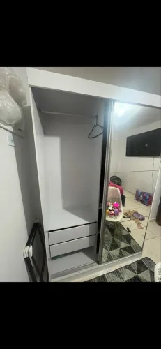 Guarda roupa