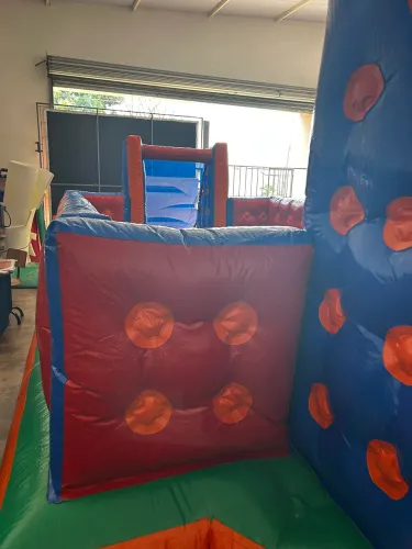 Vendo brinquedos infláveis 