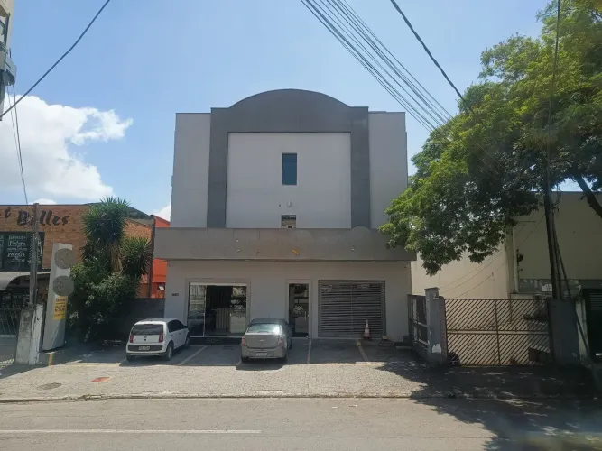 VENDO PRÉDIO COMERCIAL, ÓTIMA LOCALIZAÇÃO , EM FRENTE AO VALE SUL SHOPPING!