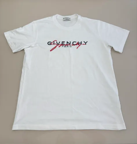 Camiseta Givenchy Paris Bordada branca