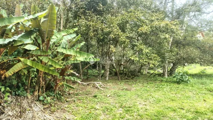 Terreno pronto para construir, 471 m² em localização privilegiada