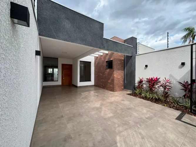 Casa com 3 dormitórios à venda, 100 m² por R$ 590.000,00 - Prq Das Laranjeiras - Maringá/P