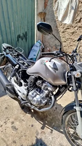 Vendo srtat toda original Recém revisada vendo ou troco.em.carro