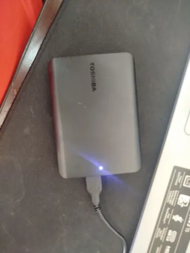HD externo 2tb Toshiba excelente estado.
