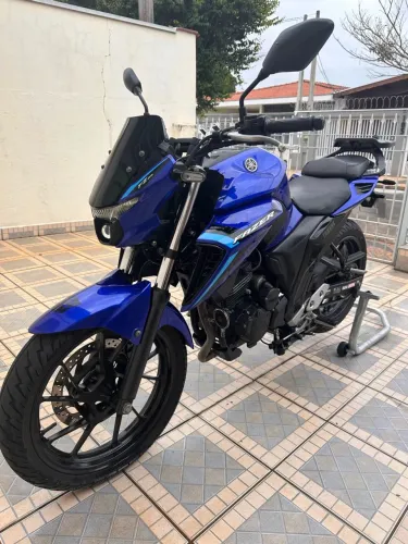 Yamaha FZ25 250 Fazer Connected 2025