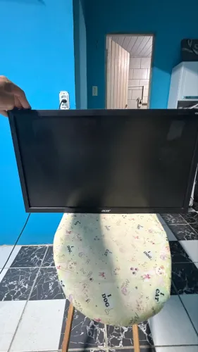 Vende-se monitor