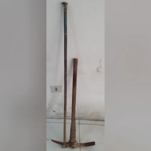 Picareta e cavadeira