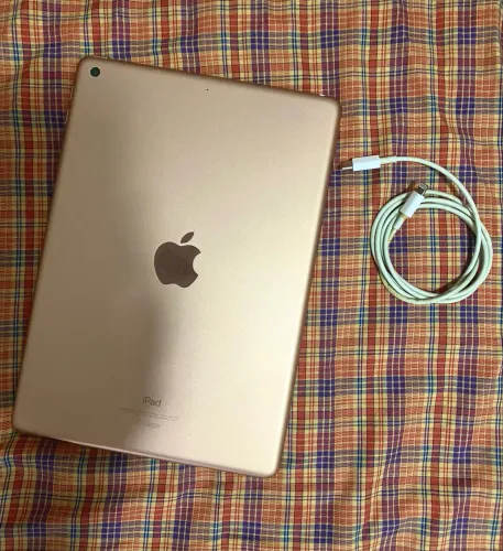 iPad 6ª Geração Rosé (32gb)
