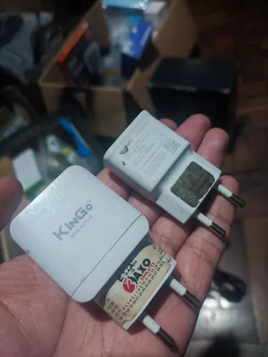 Lote 2 Fontes Carregadores USB (Original Samsung + KinGo Duplo)<br>