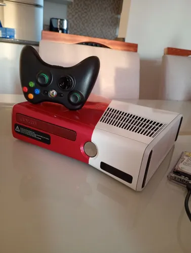 Xbox 360 slim RGH3 sistema Aurora com jogos 