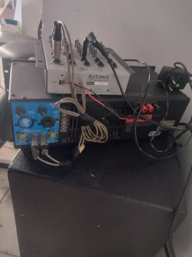 Vendo um som profissional potência mesa caixa de som