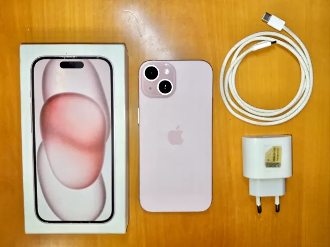 iPhone 15 128GB Rosa | Seminovo | Caixa e Cabo Originais | Película de vidro
