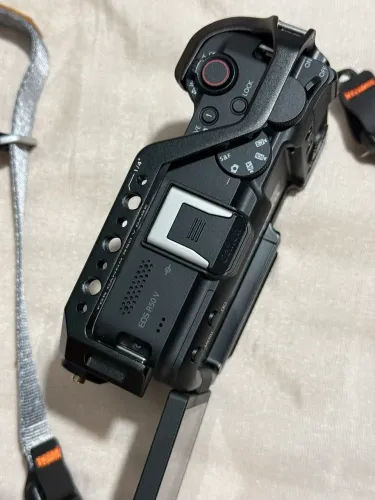 R50v Canon kit + Sigma 18-50 f2.8