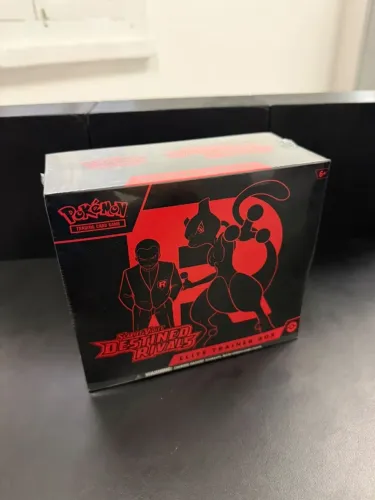 Pokémon TCG Destined Rivals ETB Elite Trainer Box Inglês Lacrada