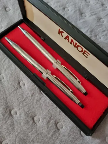 Caneta e lapiseira KNOE