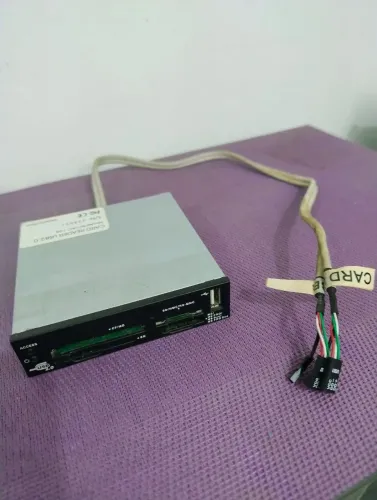 Leitor de Cartão de Memória Interno para PC