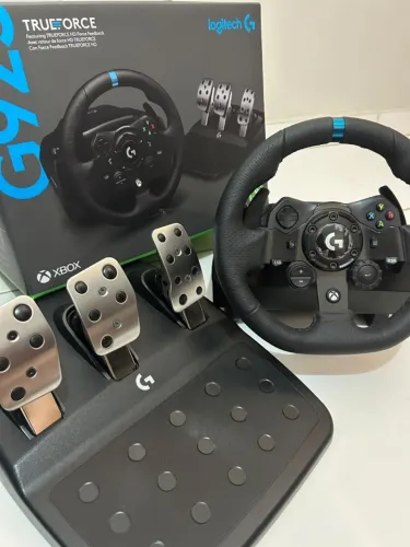 Logitech G923 + Pedais Xbox/PC - Poucos meses de uso