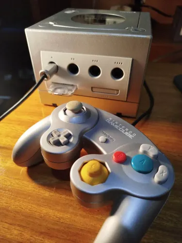 Nintendo GameCube desbloqueado Swiss 