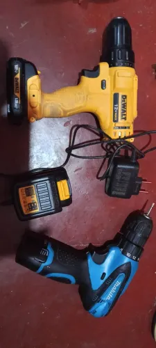 dewalt parafusadeira dcd700
