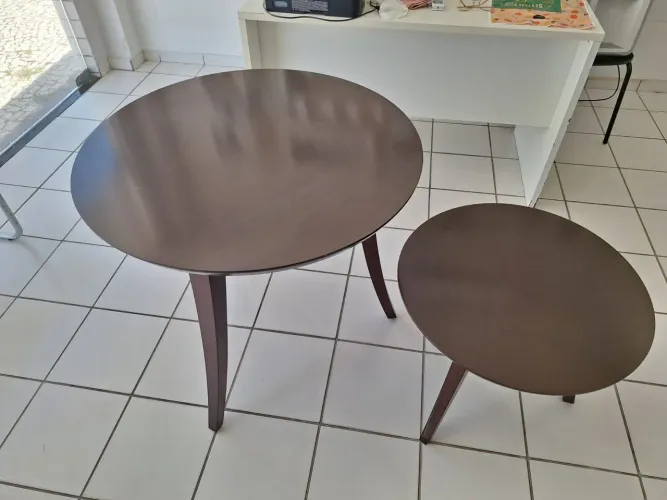 Conjunto de Mesas Redonda design Contemporâneo