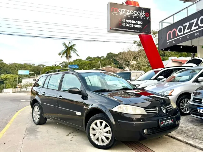 Renault Megane Grand Tour Dynam. Hi-flex 1.6 16V 2012