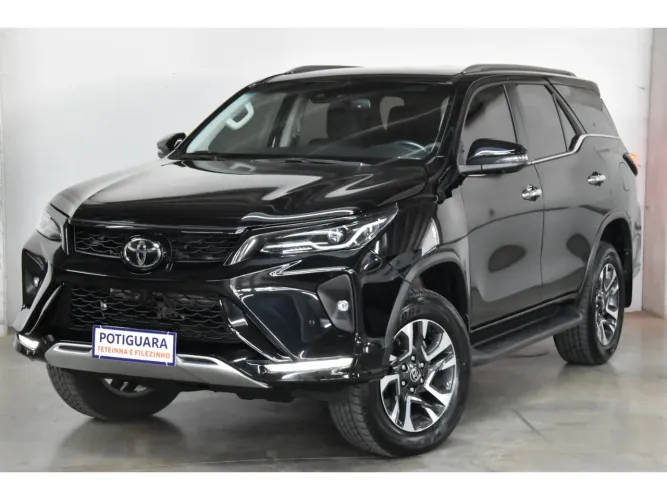 Toyota Hilux SW4 4X4 2.8 Diesel 2024