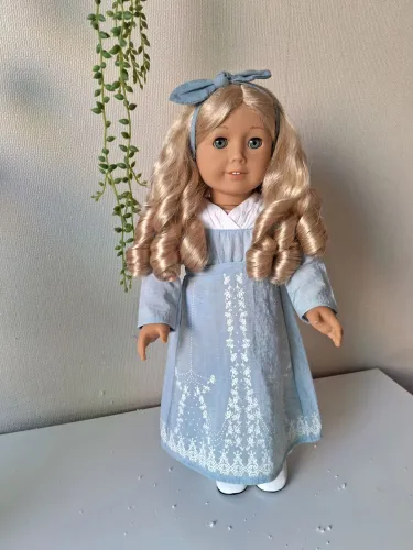 Boneca american gilr caroline