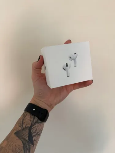 AirPods Pro 3 + capa protetora