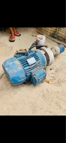 Bomba d?água WEG 10 cv