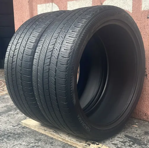 Pneu 275 40 aro 22 Yokohama seminovos