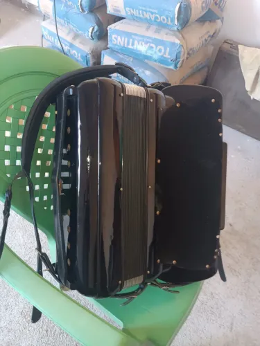 Acordeon Jui Balestra Italiana 4/5 de voz
