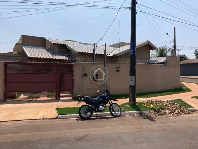 CASA A VENDA
