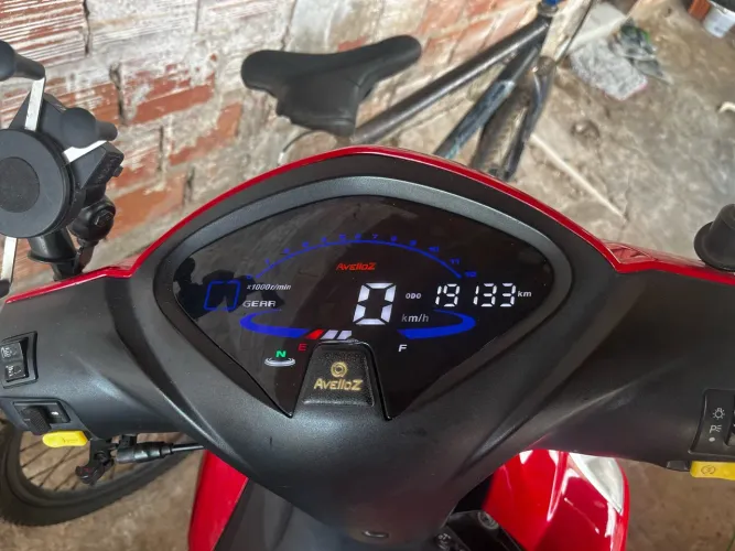 Avelloz AZ 01 50cc 2025