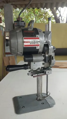 Máquina de corte