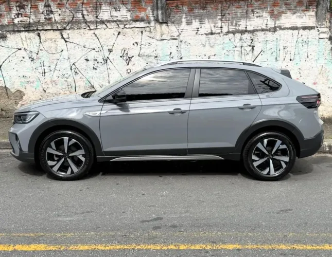 Nivus highline 2024 com apenas 36mil km leilao recuperado