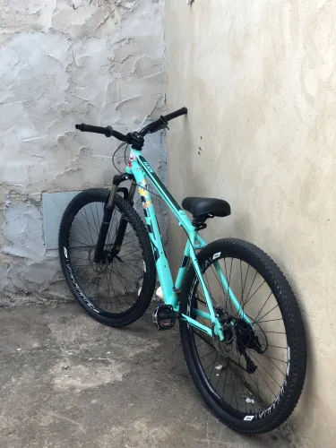 Bicicleta de gral gta troco em gios ou motorizada