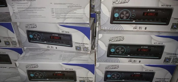 Som automotivo Bluetooth novos e instalados. 