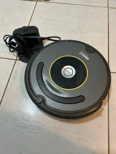 Robô aspirador iRobot Roomba