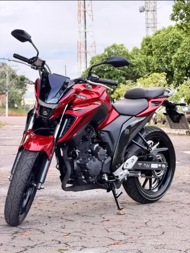 Yamaha fazer 25 ano 2025
