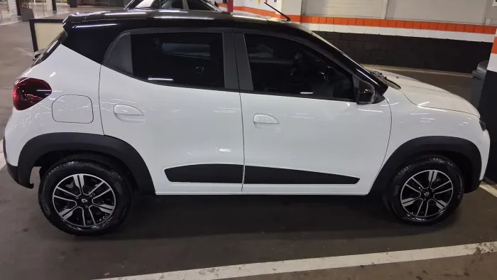 Renault Kwid Intense 1.0 Flex 12V 5P Mec. 2025