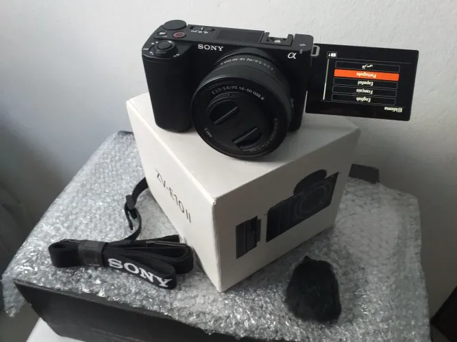 Câmera Sony ZVE-10 Mark II Kit Com Lente 16-50mm