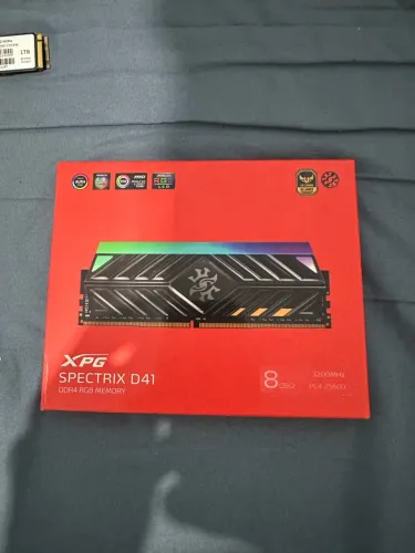 Memórias ram16gb 3200 RGB (2x8) XPG DDR4