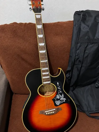 Violão elétrico + capa Profissional, Eagle , de 2 mil por 600 R$